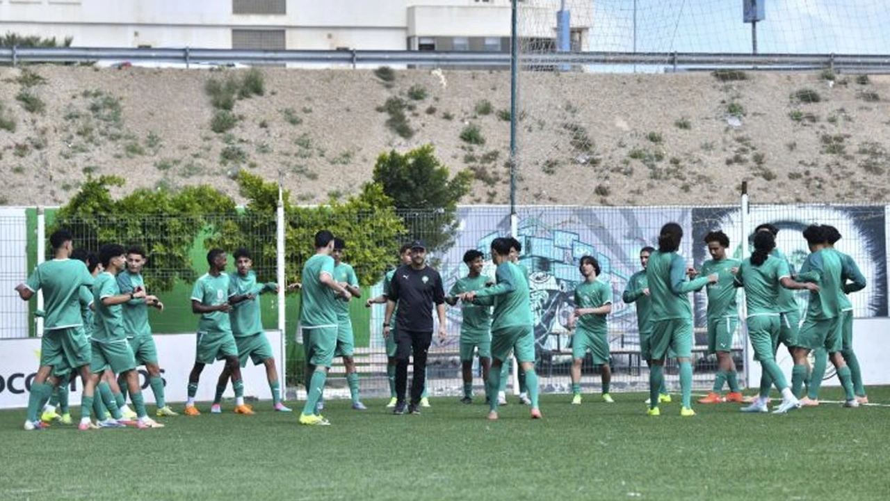 موعد مواجهة المغرب والجزائر والقنوات الناقلة للقاء المرتقب بين المنتخبين الجارين